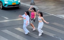 Ba cô gái nhảy nhịp điệu sang đường siêu ngầu