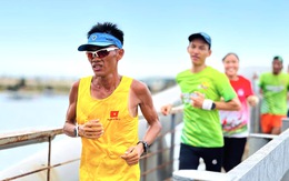 Nguyễn Văn Long hoàn thành chạy hơn 1.800km từ Hà Nội vào dinh Độc Lập