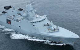 Tàu chiến Đan Mạch khiến một eo biển phải đóng cửa 6 tiếng