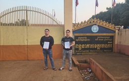 Hai anh em ruột sang Campuchia làm thuê ở casino để trốn truy nã