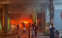 Phòng giao dịch Ngân hàng Vietcombank cháy lúc nửa đêm, công an đang thống kê thiệt hại