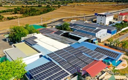 Đề xuất chi 650 tỉ đồng lắp điện mặt trời áp mái tại 440 trụ sở công ở TP.HCM