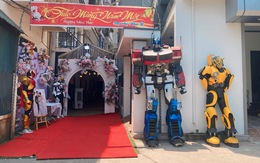 Chú rể thích siêu anh hùng, biến cổng cưới thành 'show room' robot khổng lồ