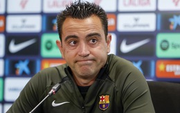 Xavi lại cay đắng với ban lãnh đạo, cảnh báo cho HLV mới của Barca
