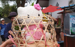 Người Thái Lan đưa mèo Doraemon, Hello Kitty vào nghi lễ cầu mưa