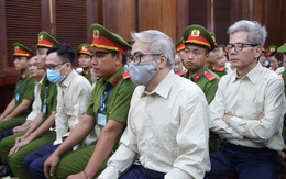 Hình ảnh 2 cựu cục trưởng Cục Đăng kiểm Việt Nam tại tòa