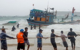Vùng thấp ngoài khơi Philippines có thể vào Biển Đông, thời tiết biển xấu