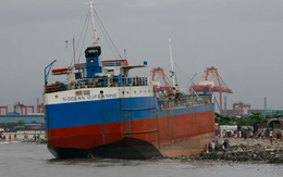 Tàu chở 1,4 triệu lít dầu chìm ngoài khơi Philippines