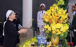 Lễ viếng Tổng Bí thư Nguyễn Phú Trọng: Những trang sổ tang tiếc thương vô hạn