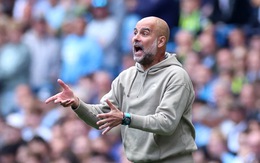 HLV Guardiola chi 21,4 tỉ đồng tặng nhân viên của Man City