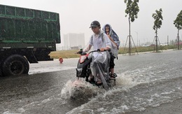 Lo bão số 4 đổ bộ, Thừa Thiên Huế cho học sinh toàn tỉnh nghỉ học