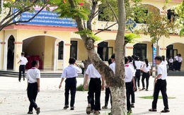 Công an lập hồ sơ để xử lý phụ huynh xông vào lớp đánh học sinh