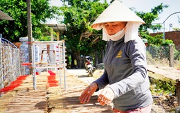 Làng trầm hương trăm tuổi rộn ràng vụ Tết