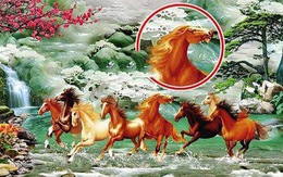 Vì sao một con ngựa trong tranh 'Mã đáo thành công' quay đầu ngược lại?