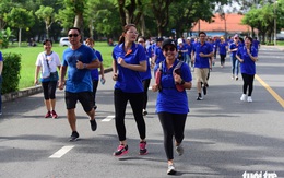 Mỗi tuần một chuyện: Marathon: Chiếc áo ngày càng chật…