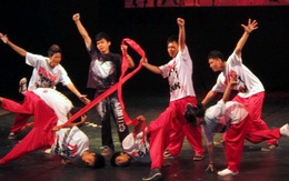 Học trò Hà Nội "nhảy múa đẩy lùi HIV và AIDS" 2
