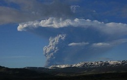 Núi lửa Iceland lại phun trào