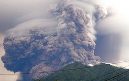 Indonesia: Núi lửa Soputan thức giấc