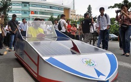 Thi xe chạy bằng năng lượng mặt trời