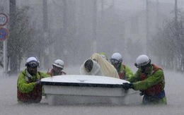 Nhật sơ tán 80.000 người vì bão
