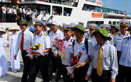 Chia tay nơi con tàu không số cập bến