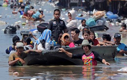 Nước tràn ngoại ô, Bangkok báo động