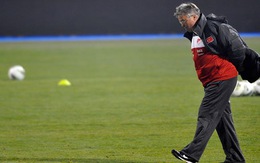 HLV Hiddink chia tay tuyển Thổ Nhĩ Kỳ