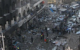 Iraq rung chuyển vì đánh bom, 63 người chết