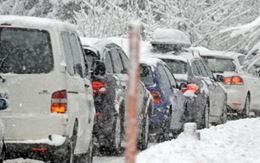 Áo: tuyết dày hơn 1,2m làm gián đoạn giao thông