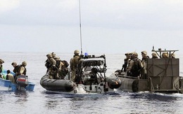 Hải quân hoàng gia Anh bắt giữ 13 cướp biển Somalia