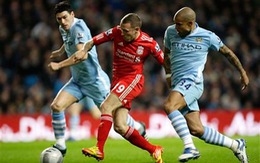 Bellamy đưa Liverpool vượt qua Man City