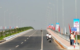 Thông xe cầu Phú Long
