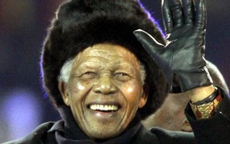 Cựu tổng thống Nelson Mandela nhập viện