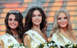 Cô gái 18 tuổi đăng quang hoa hậu Nga