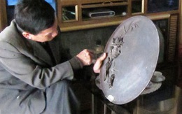 Khay gỗ đựng ấm chén của đại thi hào Nguyễn Du
