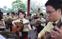 Ra mắt dàn hòa tấu guitar ở Huế