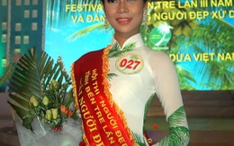 Sinh viên 19 tuổi đăng quang "Người đẹp xứ Dừa"