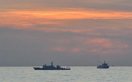 33 tàu Trung Quốc phong tỏa đảo đá ngầm Scarborough