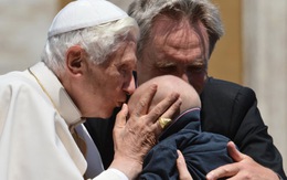 Giáo hoàng chỉ trích báo chí vụ VatiLeaks