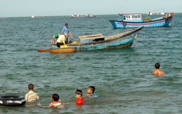 Vùng nuôi tôm lấn khu du lịch