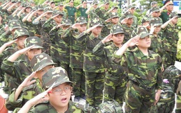 125 "chiến sĩ nhí" ra quân huấn luyện