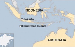Tàu chở 200 người lật trên biển Indonesia