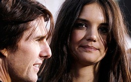 Katie Holmes: "Tôi đang ở tuổi 20"