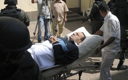 Cựu tổng thống Mubarak phải quay lại tù