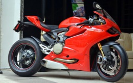 "Cỗ máy" Ducati 1199 Panigale về đến Việt Nam