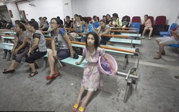 Trẻ em Trung Quốc khổ luyện vì giấc mơ vàng