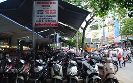 Giá giữ xe các chợ Đà Nẵng: niêm yết "cho vui"