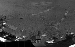 Robot "Tò mò" bắt đầu di chuyển trên sao Hỏa