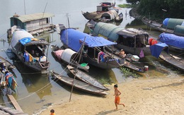Còn xóm vạn đò trên sông Hương