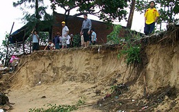 Thấp thỏm canh sóng dữ